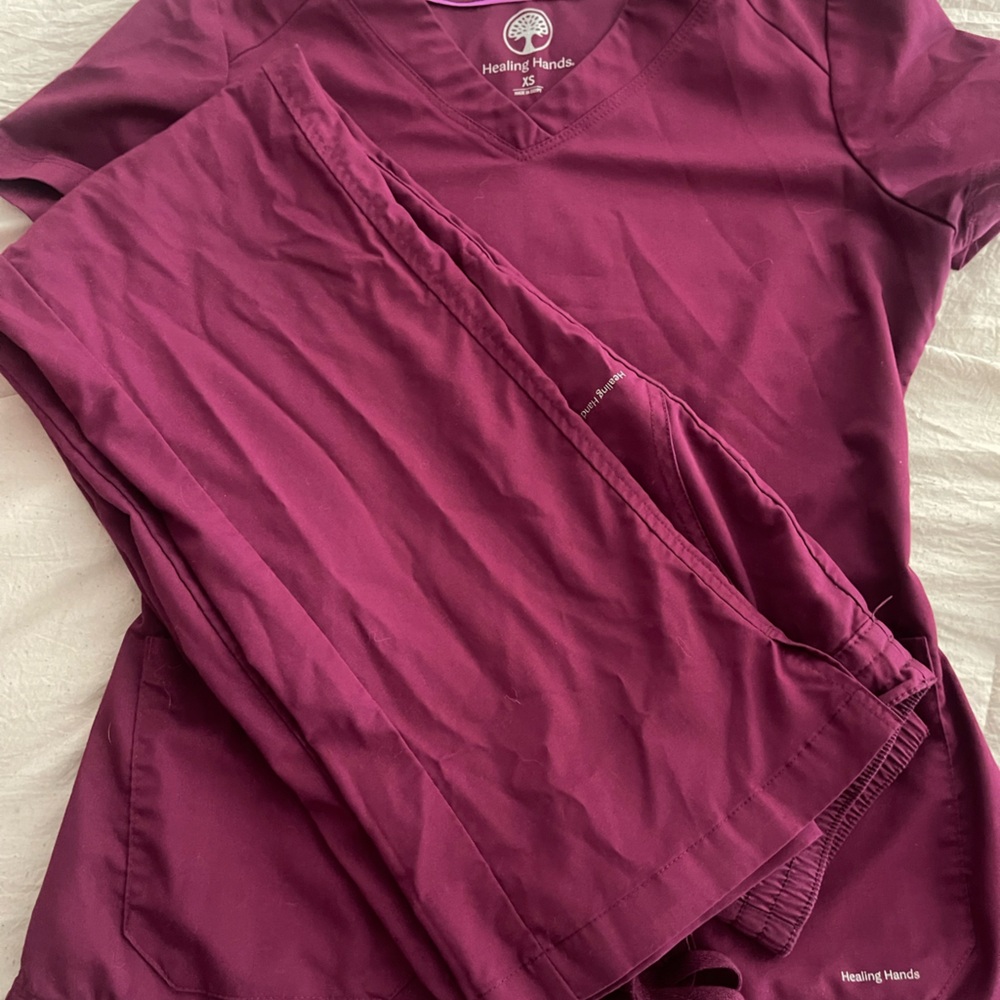 Scrub set